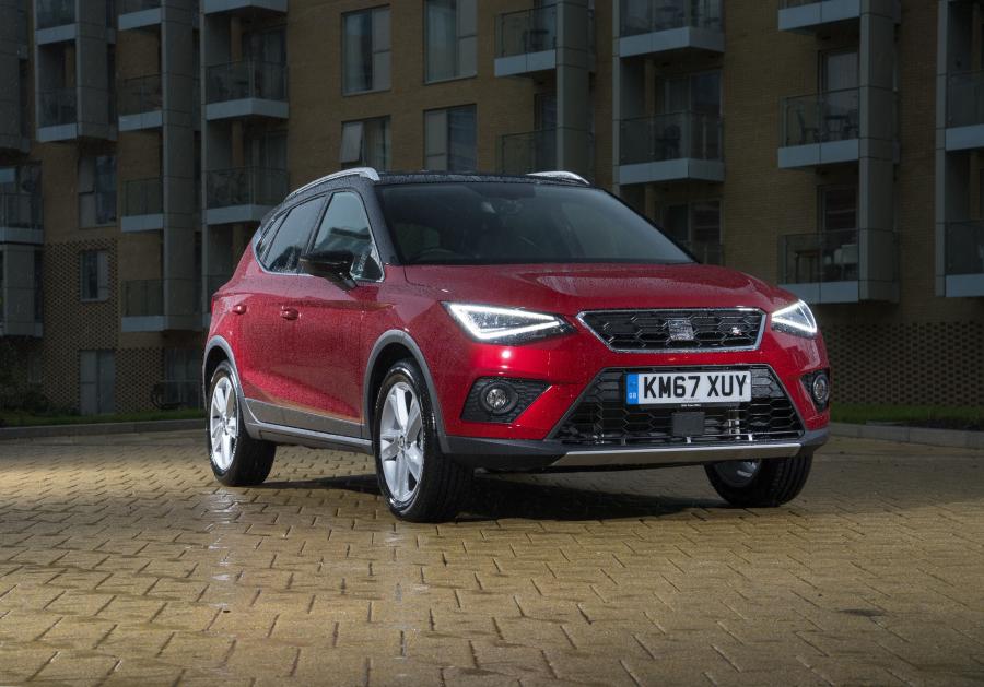  Seat Arona FR 2017 года  (UK) (фото 10 из 40)
